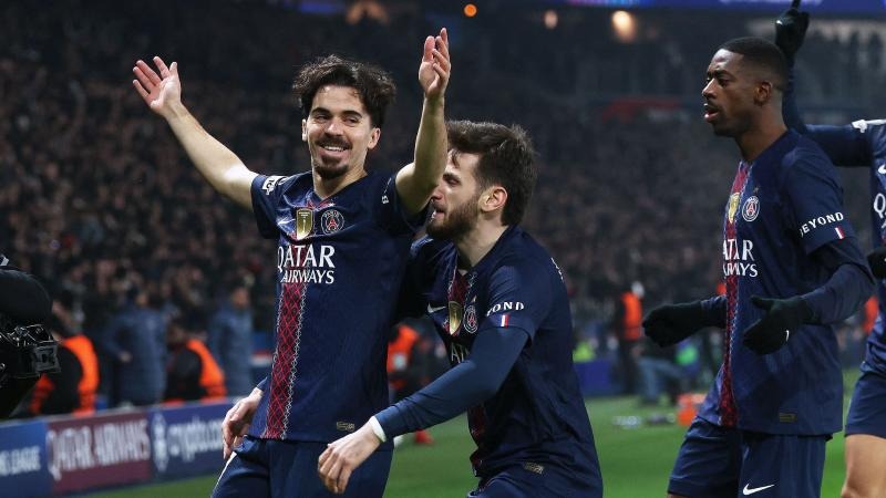 意甲-巴雷拉造乌龙泽林斯基破门 国米2-1维罗纳 [国米意甲]