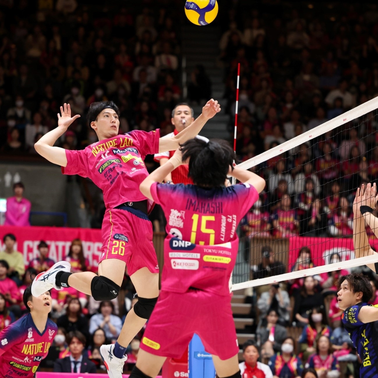 湖人逆转勇士詹姆斯狂砍34分