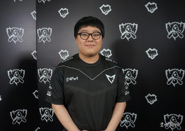 在昨夜的比 在昨夜的比